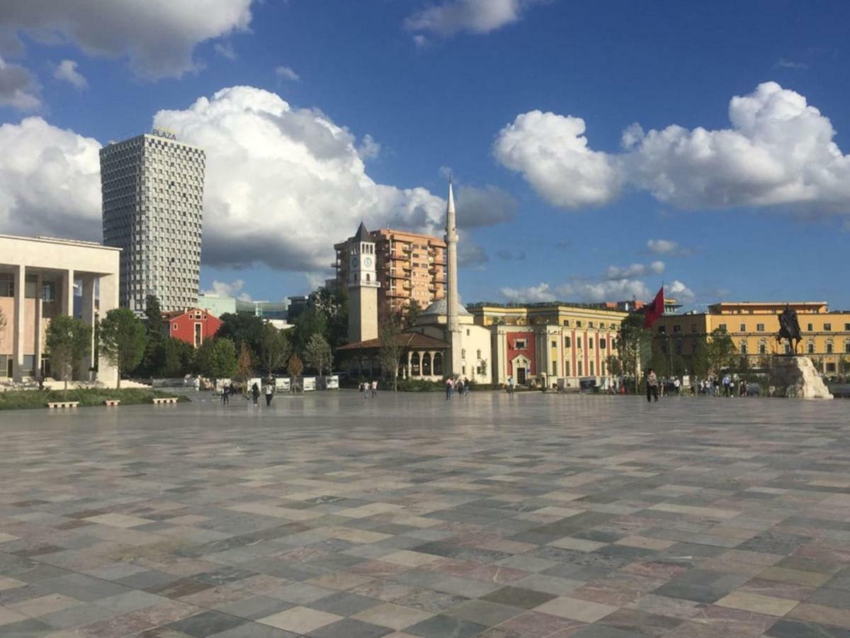 "Tata'S Home"! Tirana Zewnętrze zdjęcie